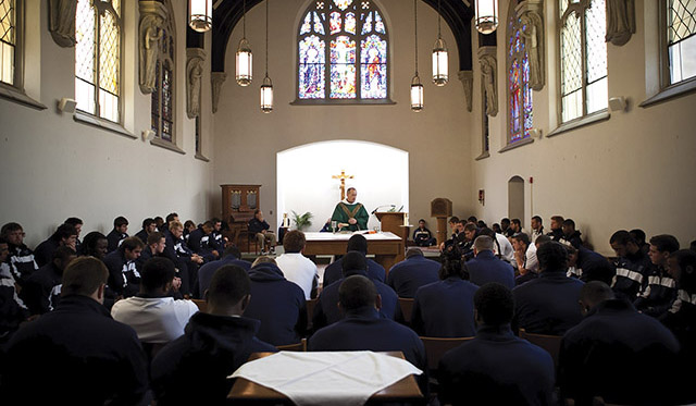Vision 2018 Scanlon 5 Team spirit: The priest on Villanova’s bench Hagan says Mass with Villanova University athletes.