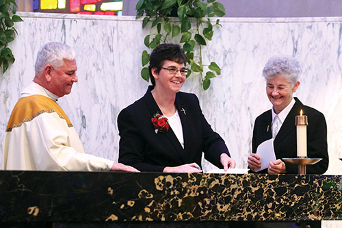 Vision 2019 Vision editors 2 Eleven myths about religious life The final vows ceremony for Sister Kimberly Kessler, C.S.R. (center) evokes smiles all around, including from Father Timothy Judge and Sister Anne Marie Haas, C.S.R., province leader for the Sisters of the Redeemer.