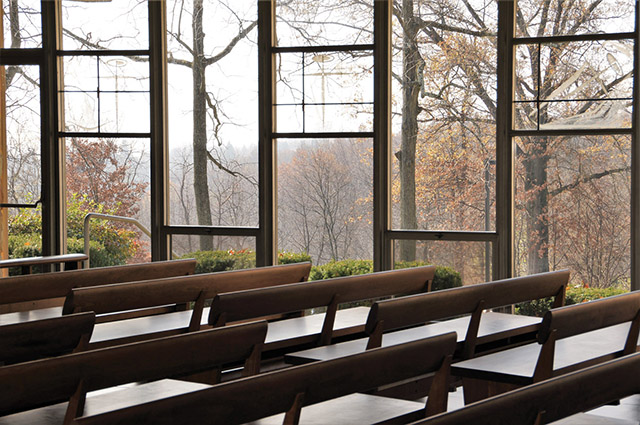 Vision 2019 Vision editors Sisters of Charity Seton Hill 2 Divine design: The holiness of place The Queen of Peace Chapel at Caritas Christi, the motherhouse of the Sisters of Charity of Seton Hill, reflects the sisters’ desire for integrated lives of mission, community, and prayer.