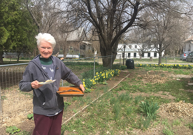 Vision 2020 Schuck Scheiber 3 Rural religious take to the highways and byways Sister Imelda Schmidt, O.P. brings homemade apple bread to students in a permaculture certification course held at Heartland Farm.